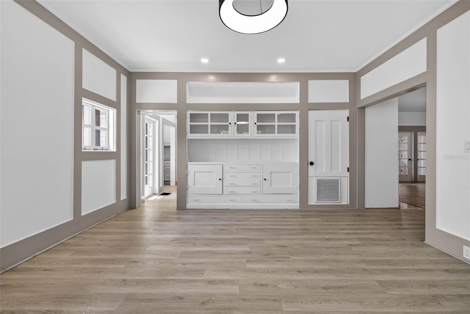 Image 21 of 66 For 1330 Cherry Street Ne