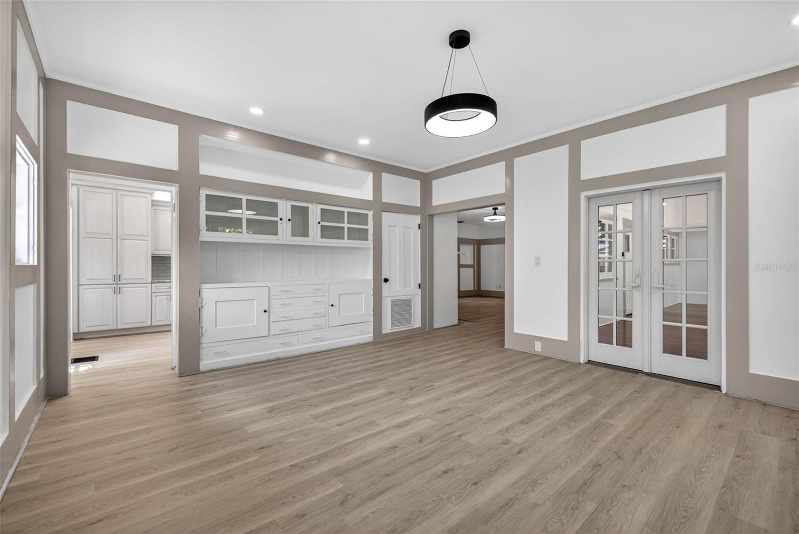 Image 22 of 66 For 1330 Cherry Street Ne