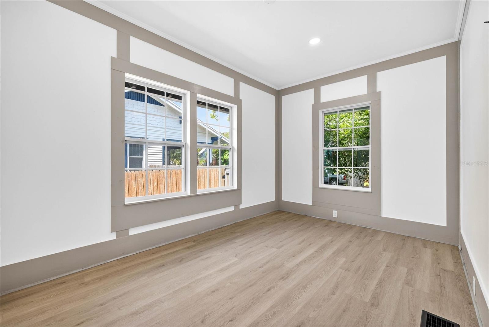 Image 39 of 66 For 1330 Cherry Street Ne