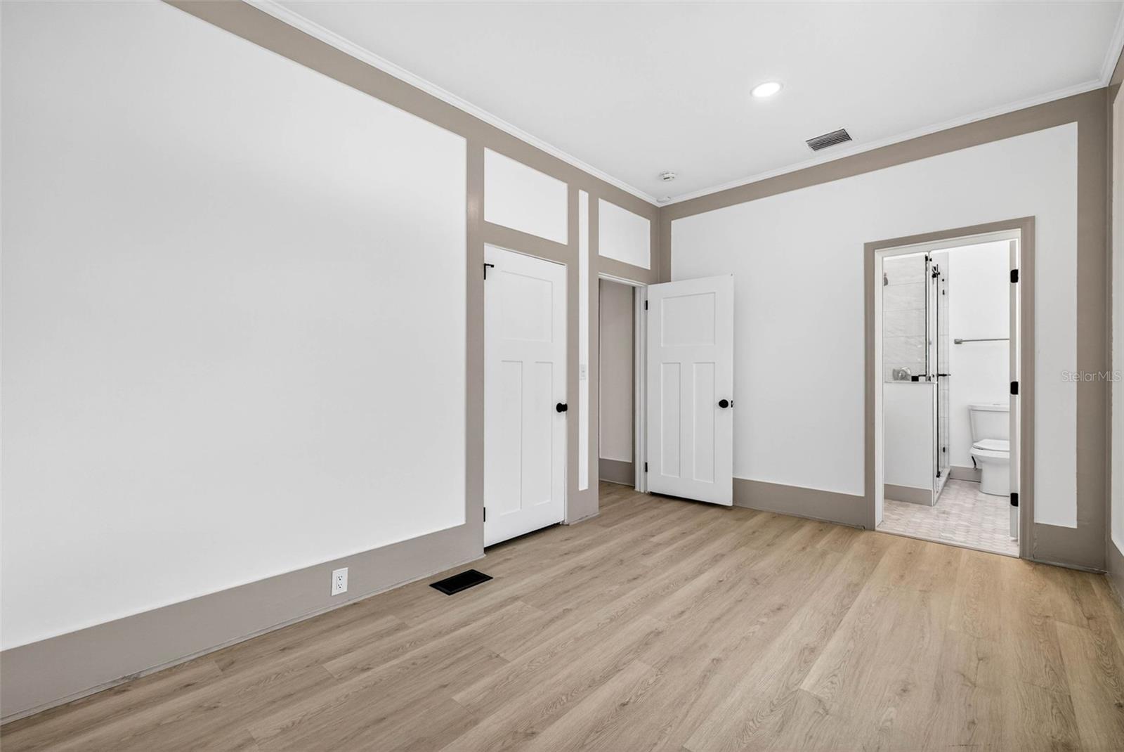 Image 40 of 66 For 1330 Cherry Street Ne