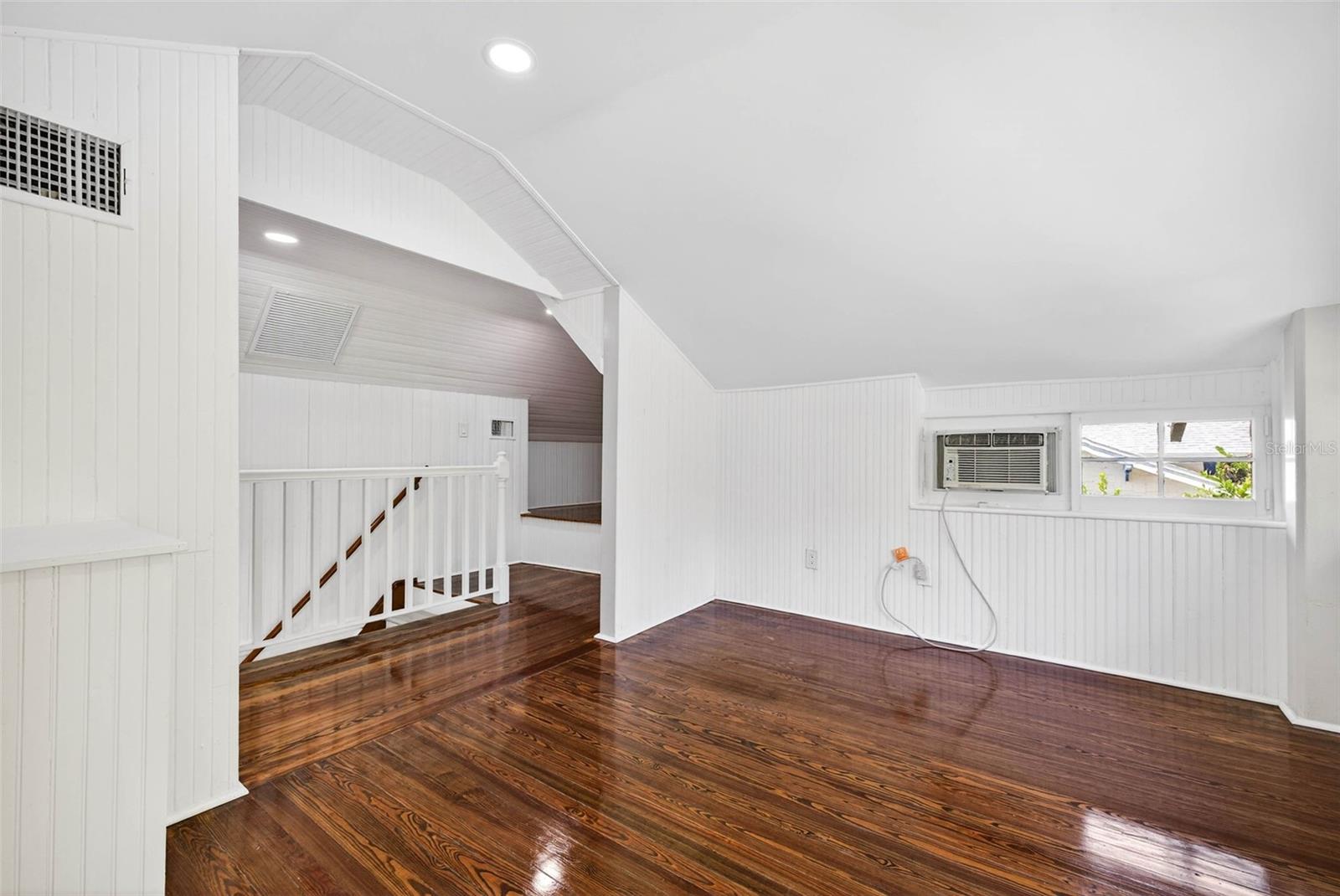 Image 54 of 66 For 1330 Cherry Street Ne