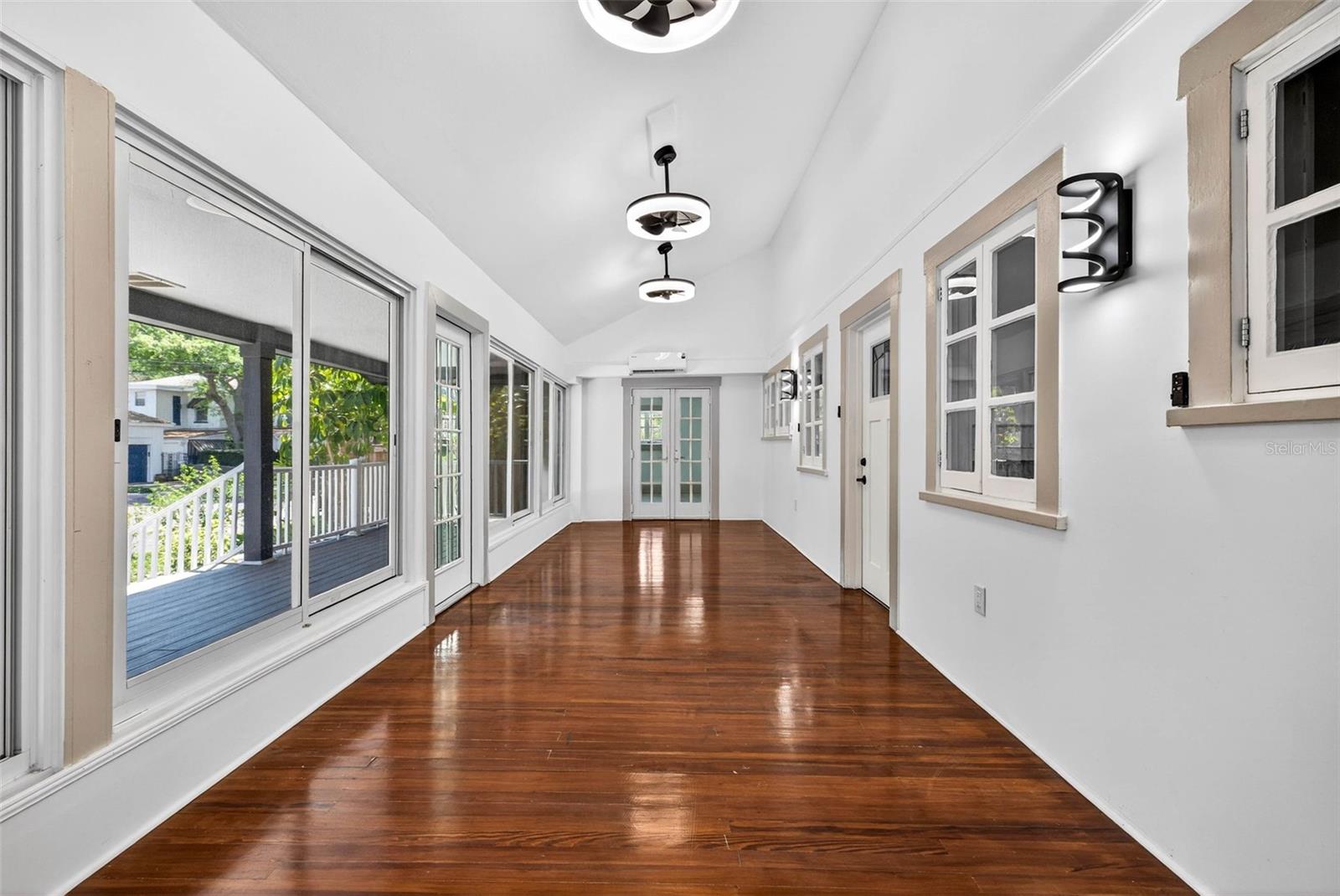 Image 8 of 66 For 1330 Cherry Street Ne