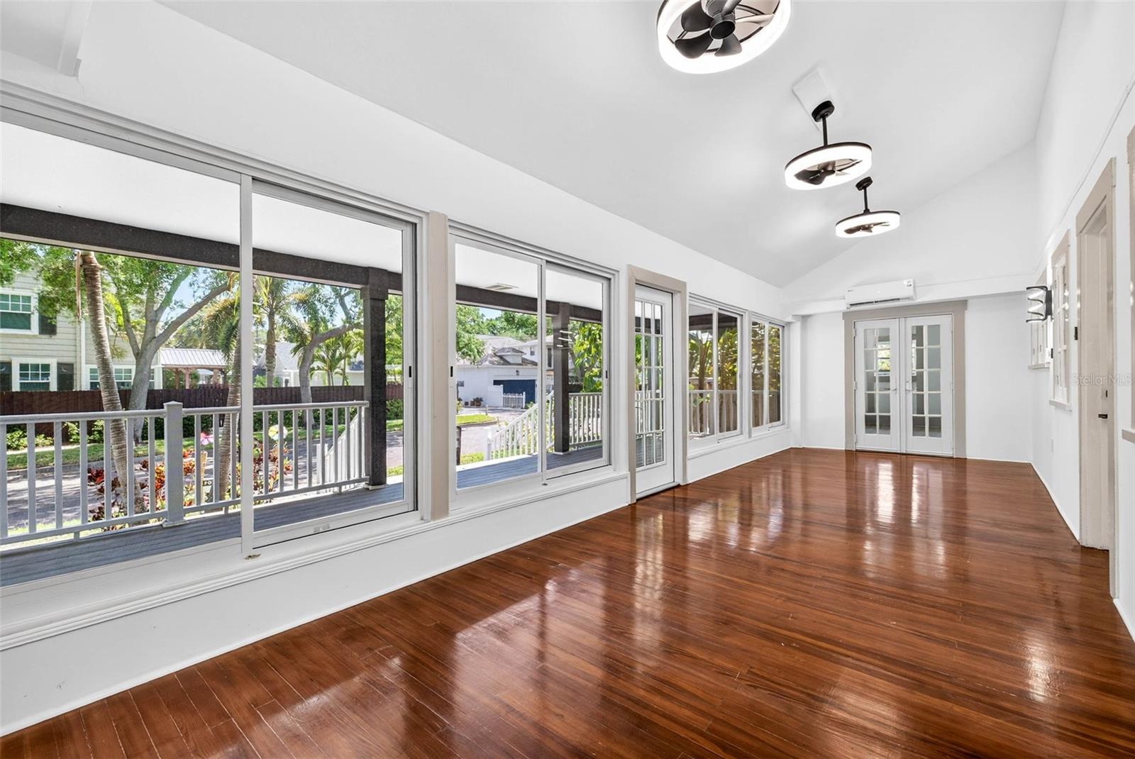 Image 9 of 66 For 1330 Cherry Street Ne