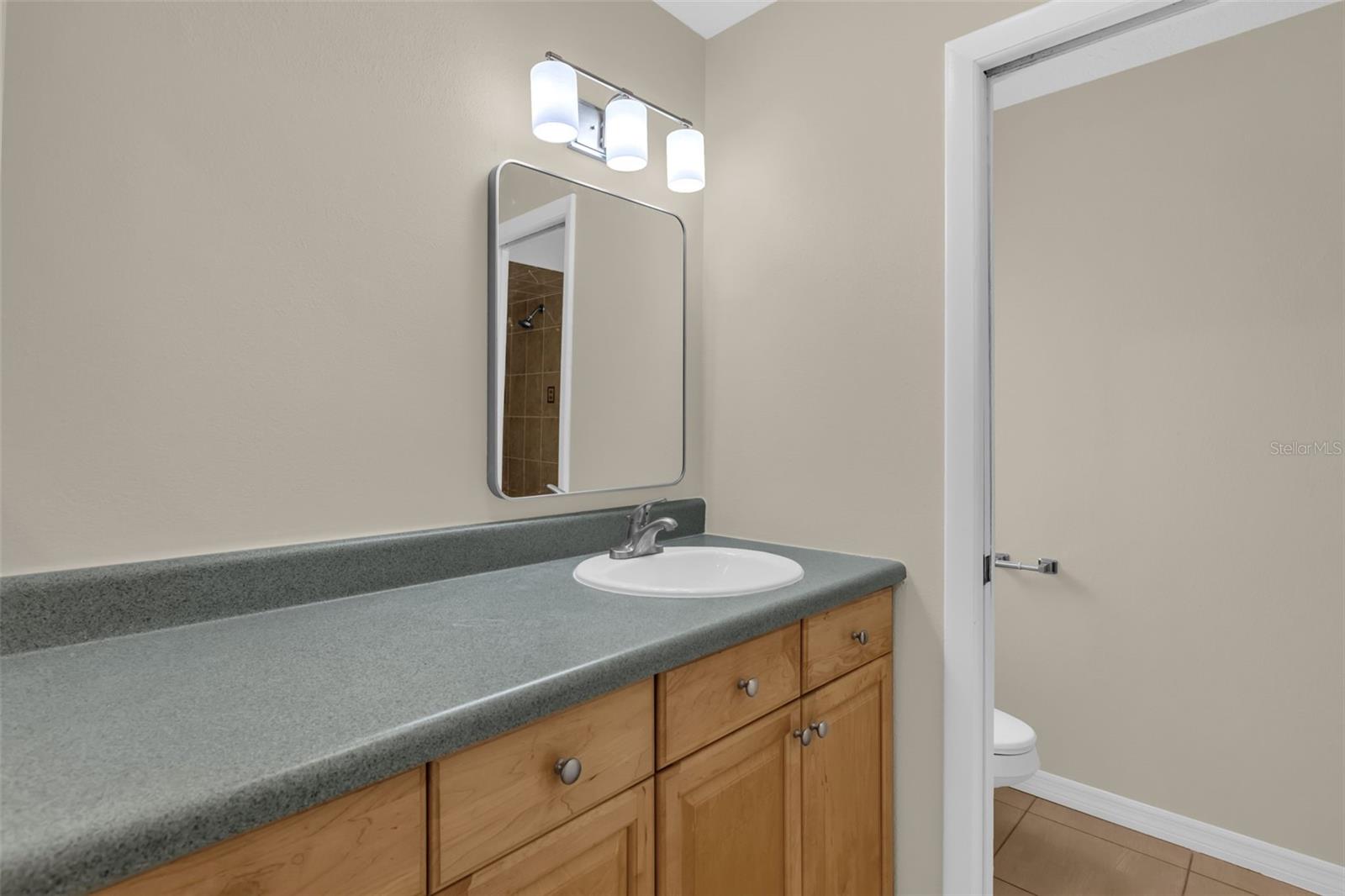 Image 21 of 39 For 641 Swallow Drive