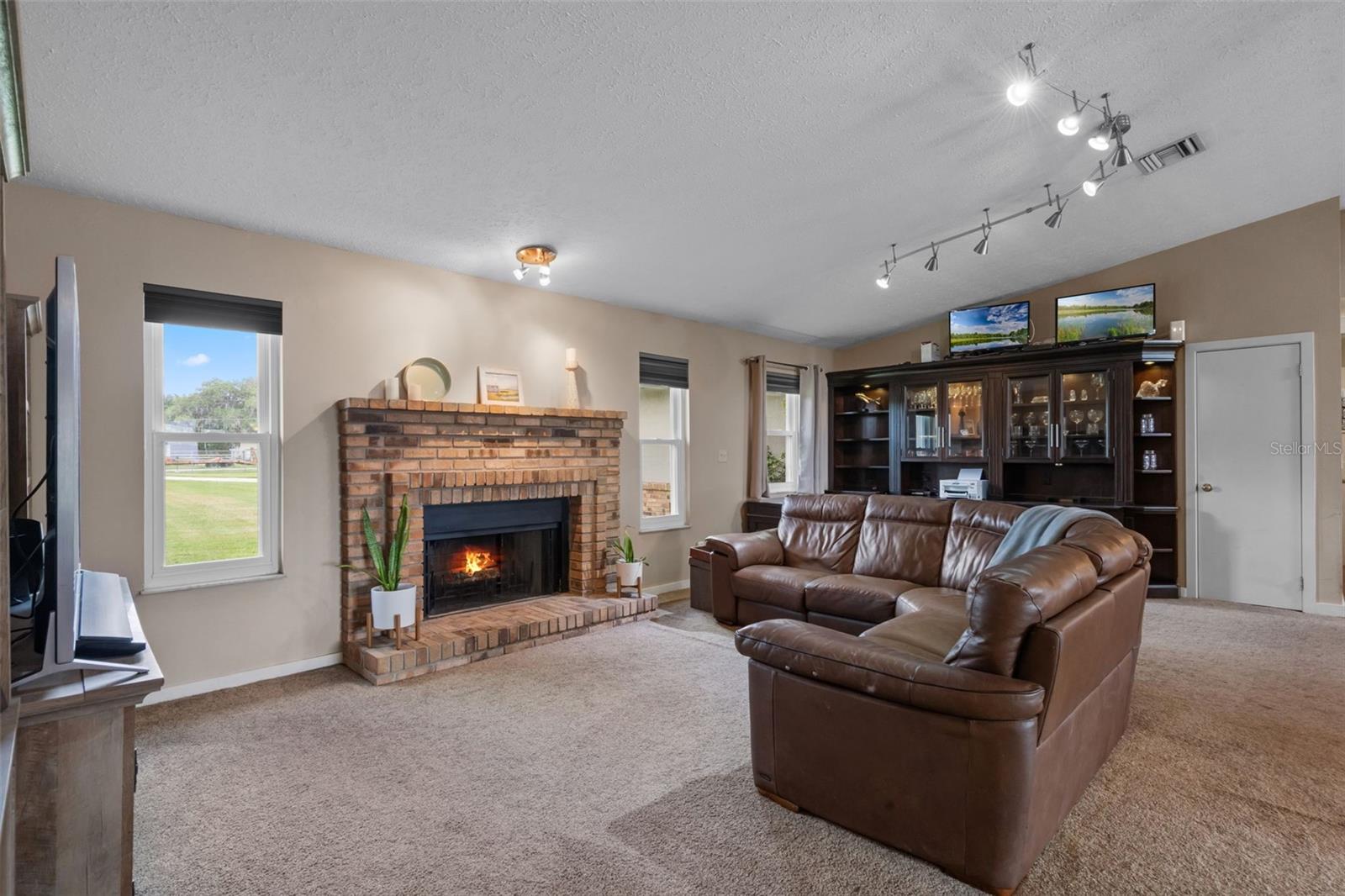 Image 14 of 100 For 2921 Lake Tohopekaliga Boulevard