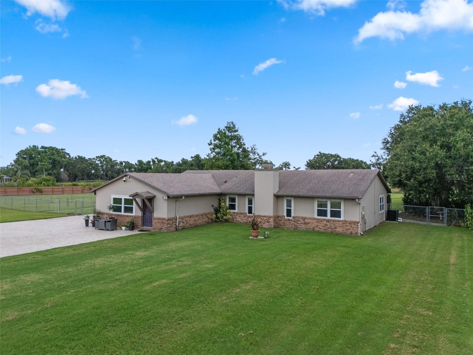 Image 3 of 100 For 2921 Lake Tohopekaliga Boulevard