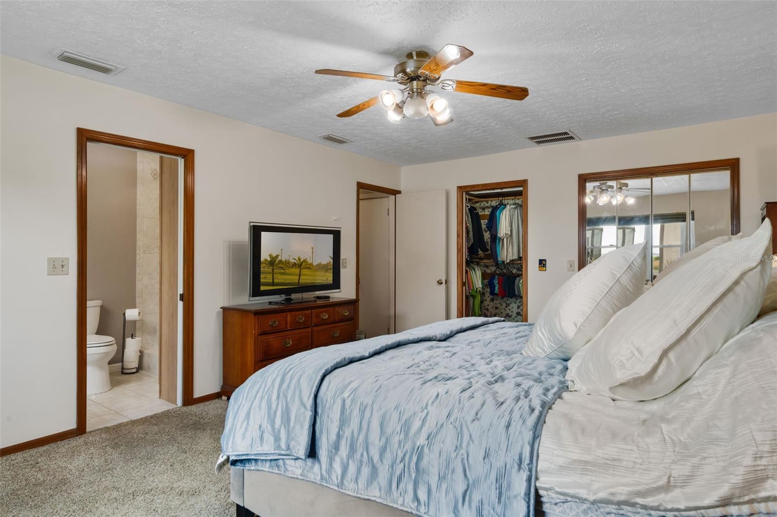 Image 41 of 100 For 2921 Lake Tohopekaliga Boulevard