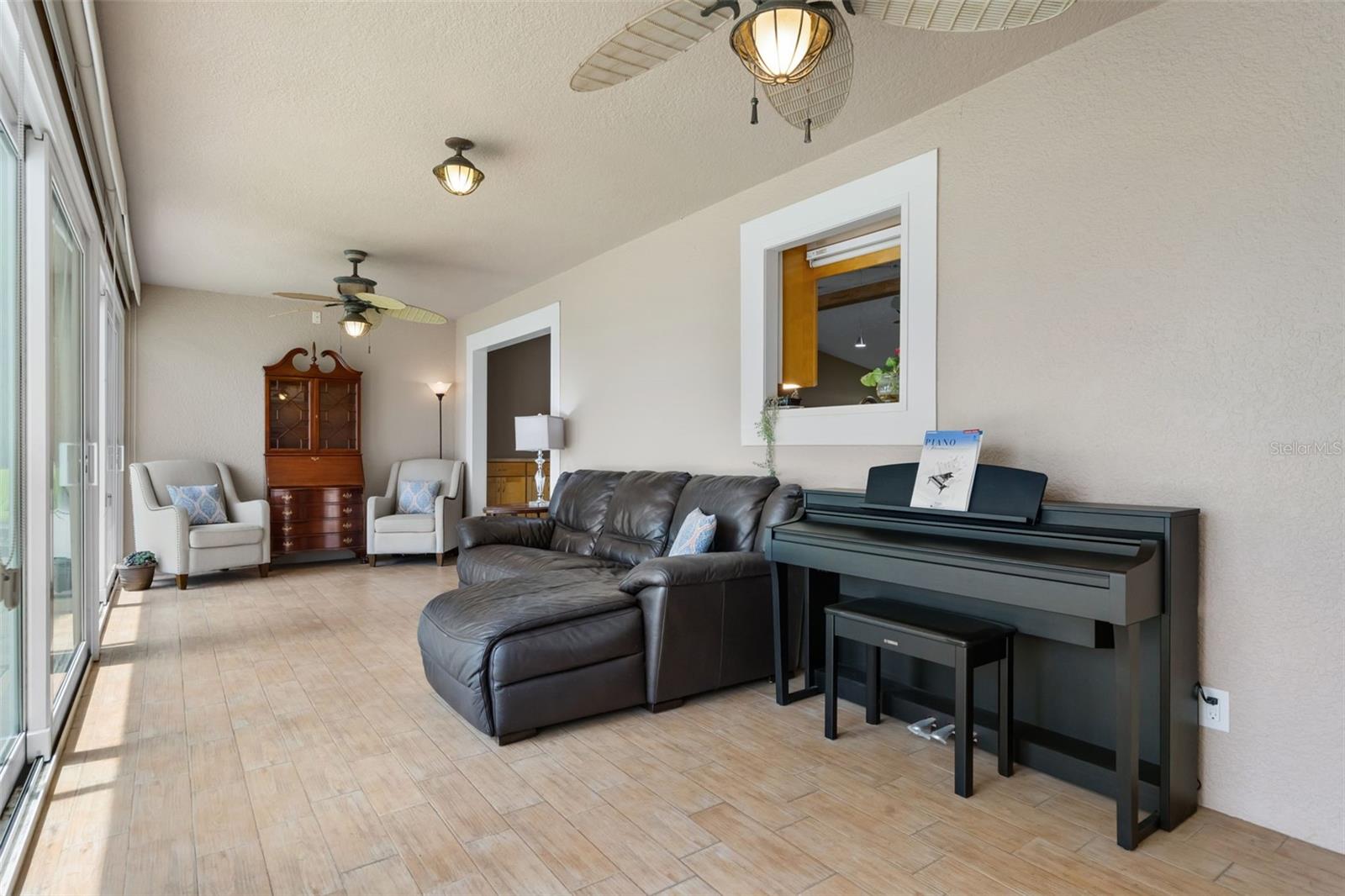 Image 56 of 100 For 2921 Lake Tohopekaliga Boulevard