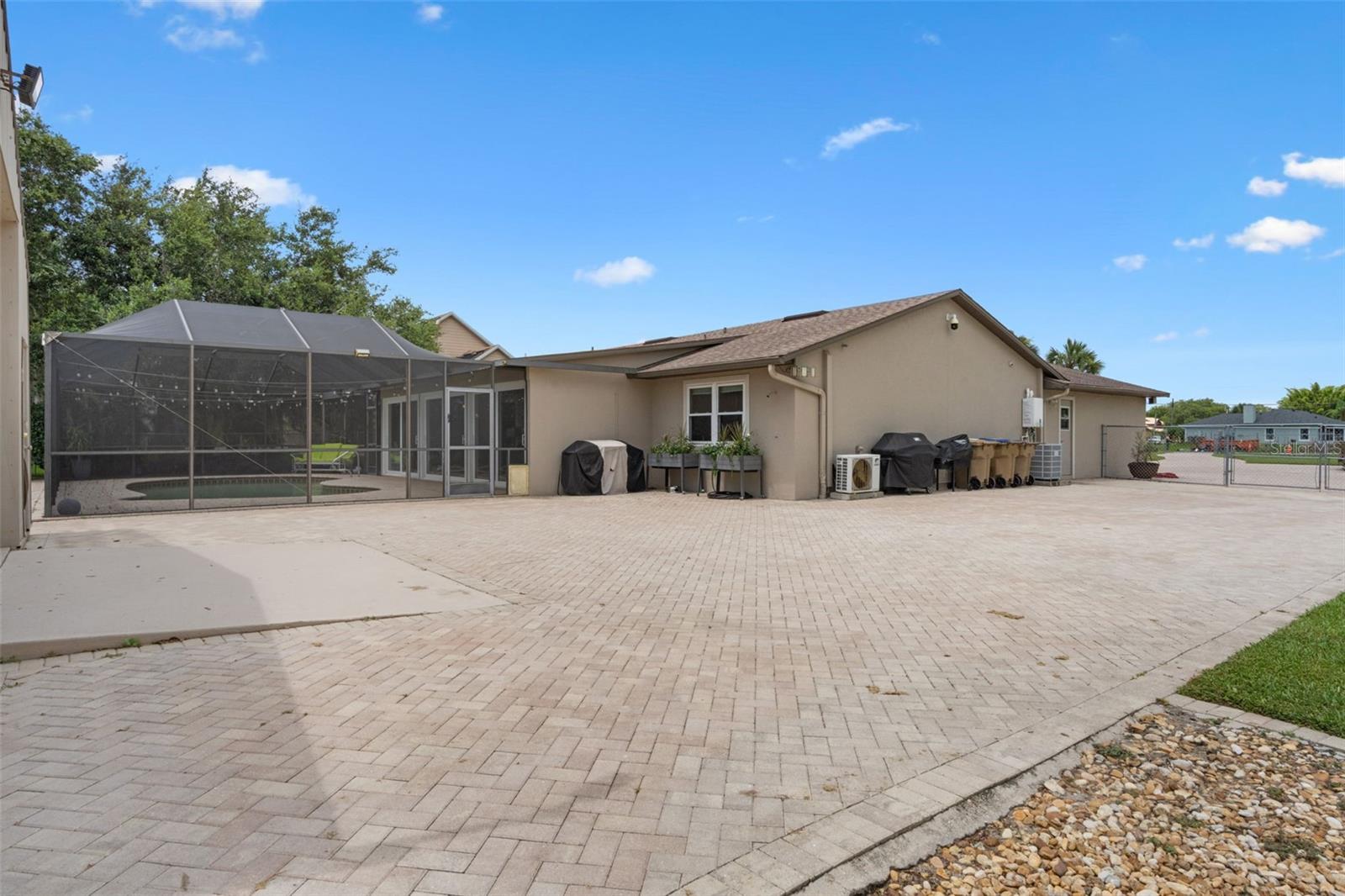 Image 83 of 100 For 2921 Lake Tohopekaliga Boulevard