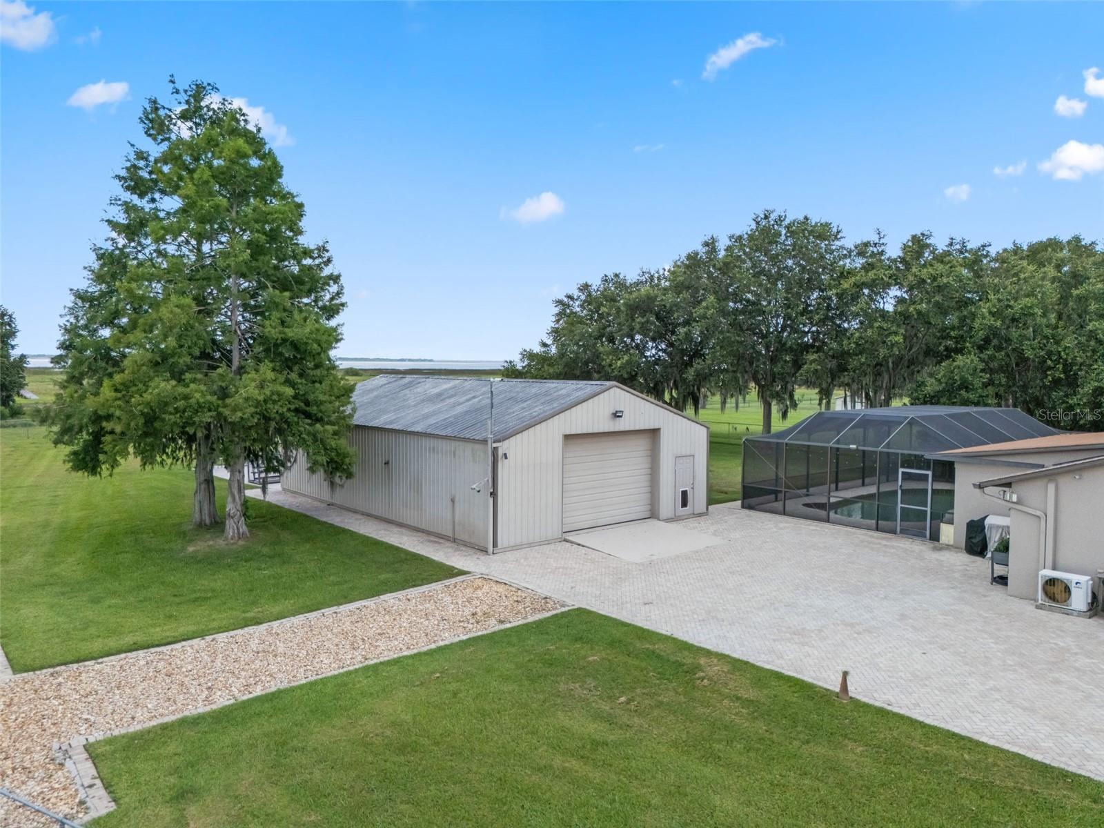 Image 85 of 100 For 2921 Lake Tohopekaliga Boulevard