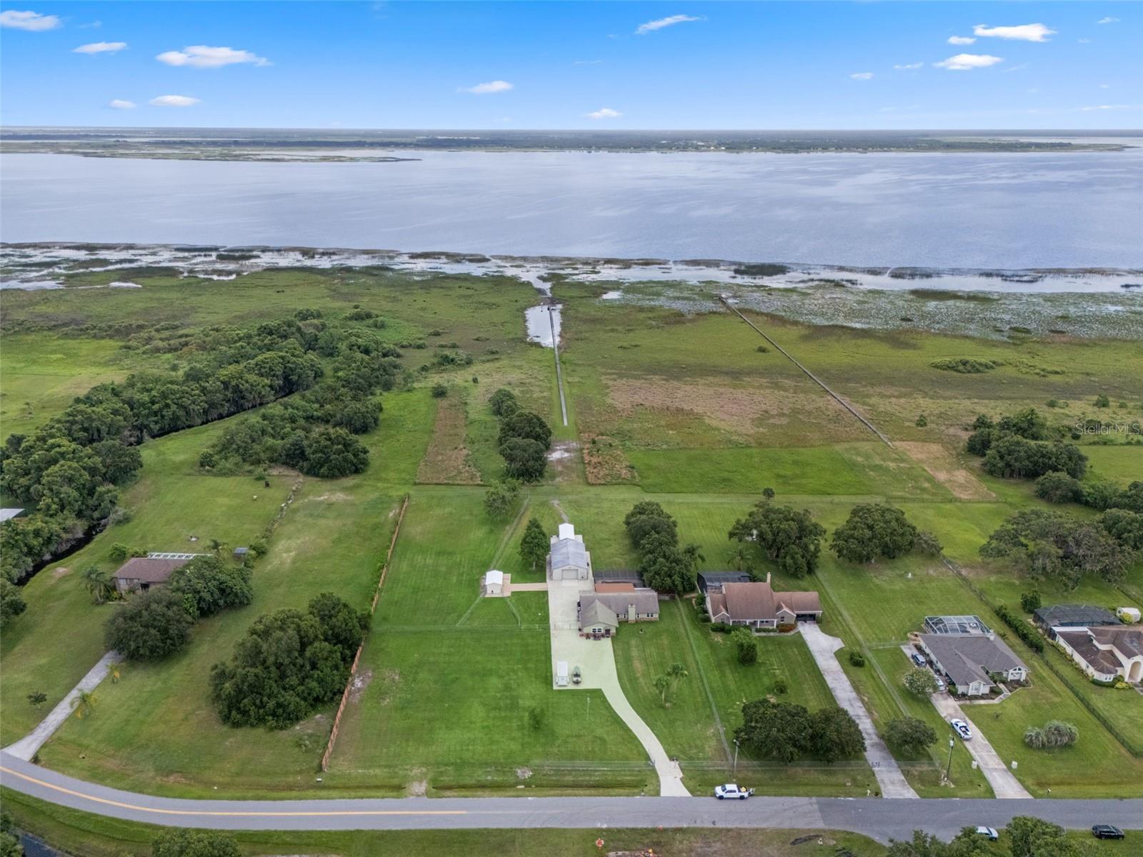 Image 95 of 100 For 2921 Lake Tohopekaliga Boulevard