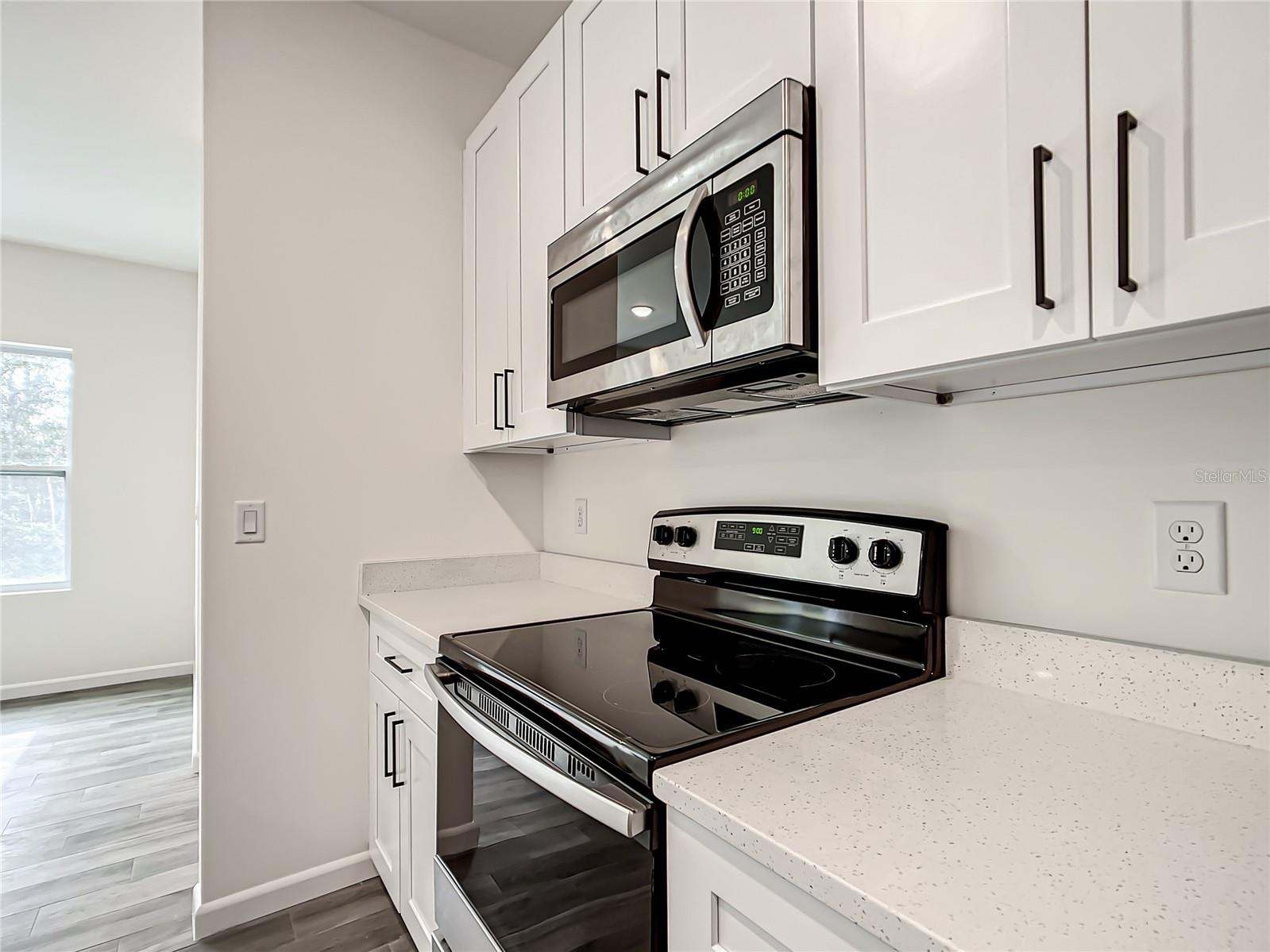 Image 8 of 42 For 8070 131st Lane