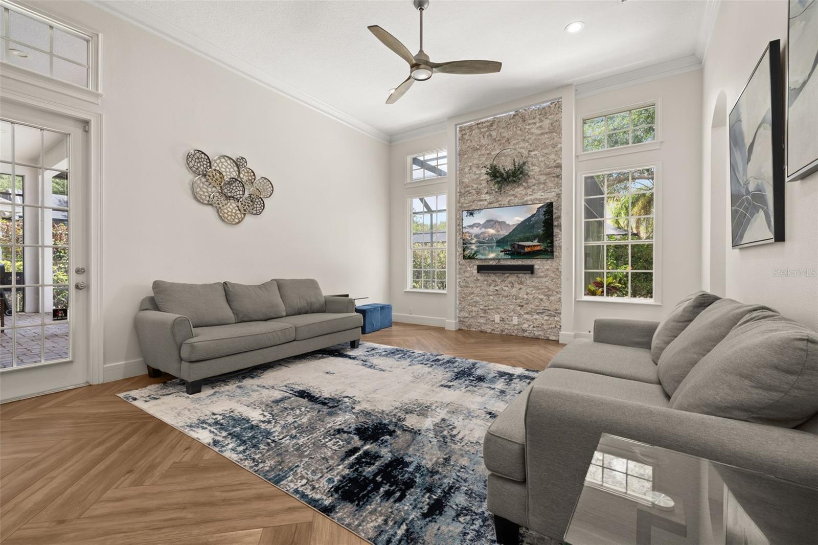 Image 18 of 71 For 8351 Bowden Way