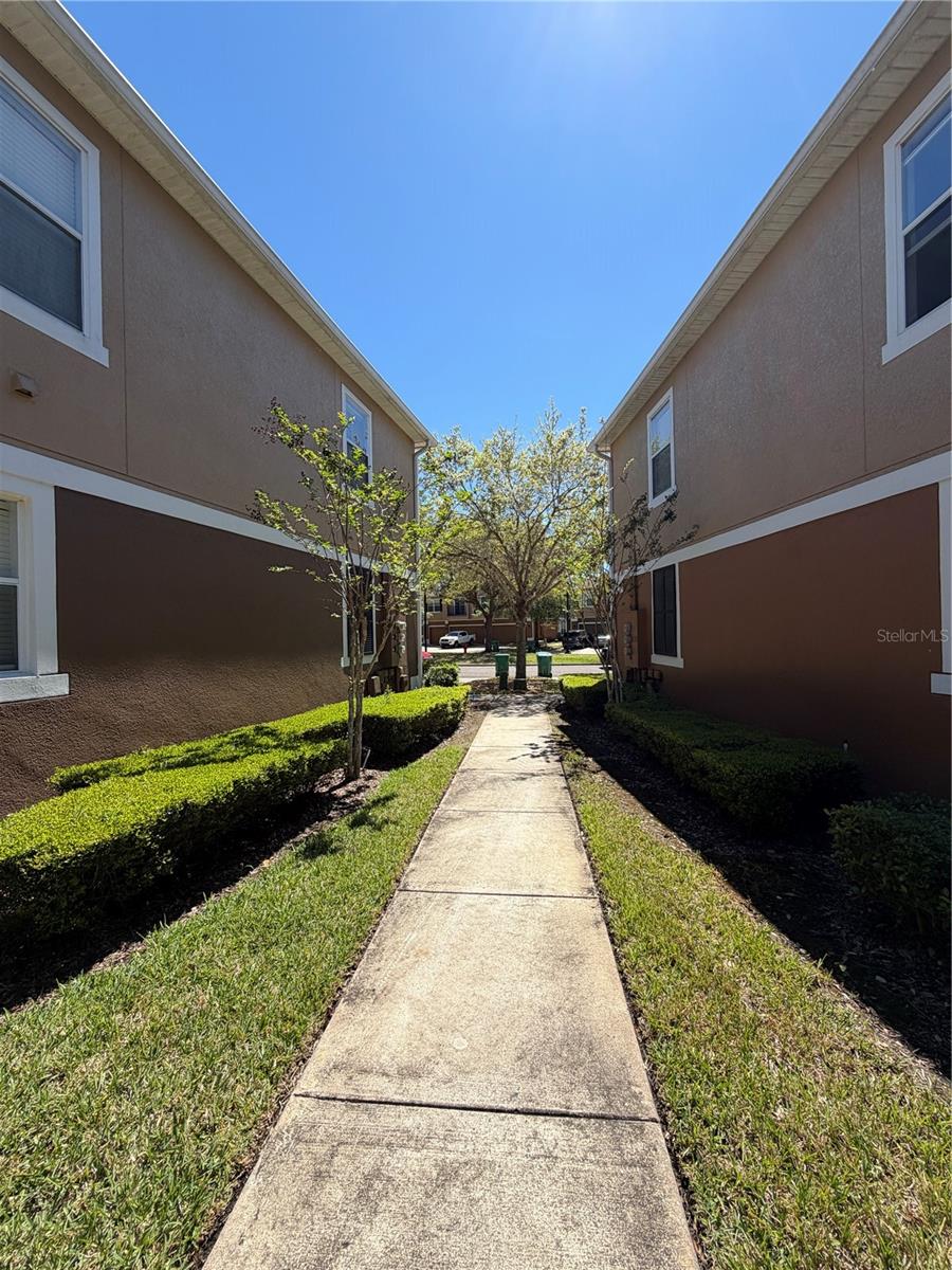 Image 2 of 11 For 15353 Oak Apple Court