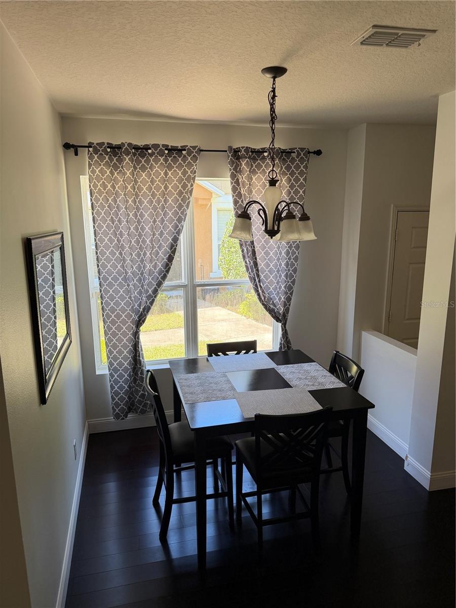 Image 6 of 11 For 15353 Oak Apple Court