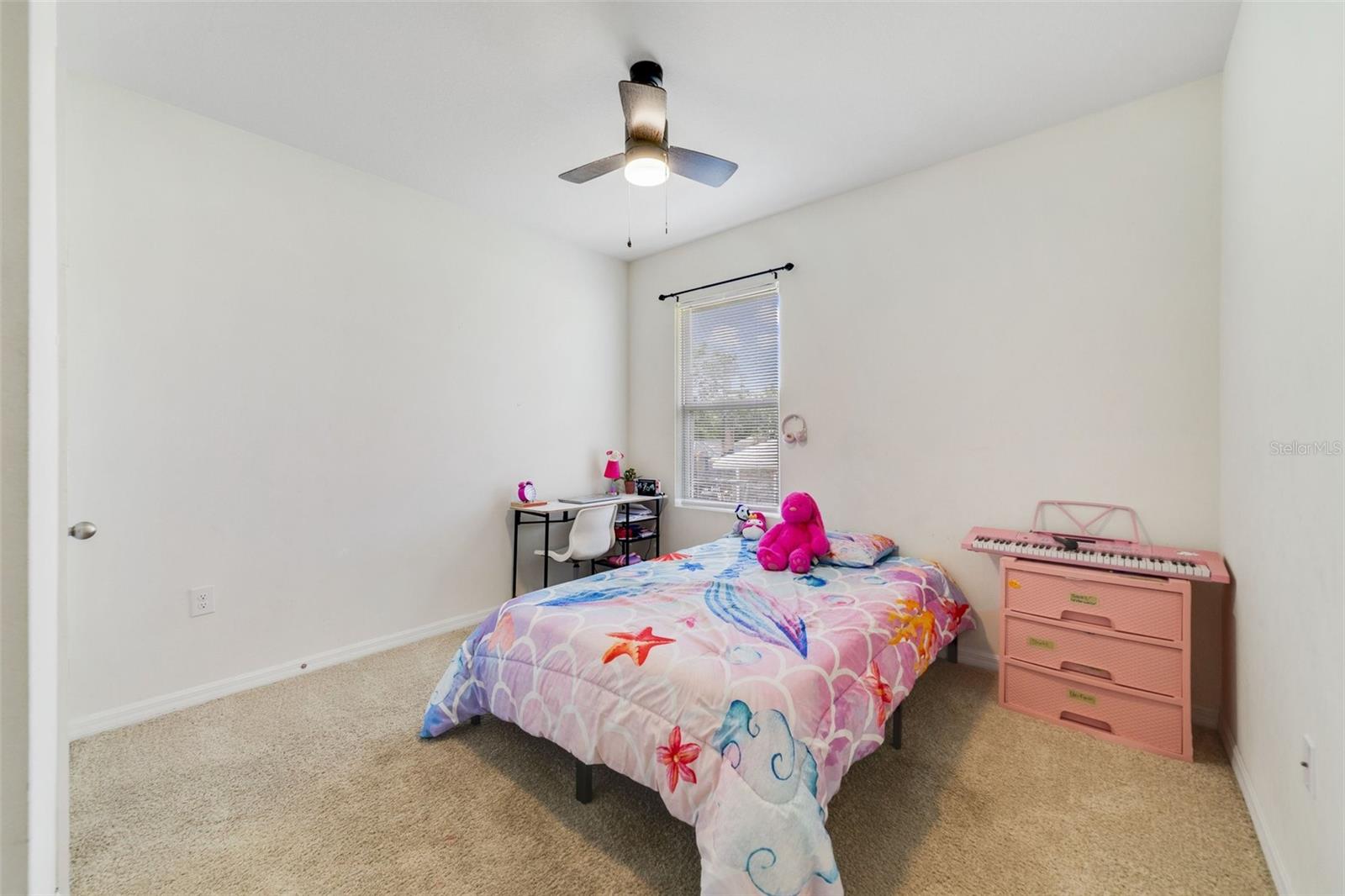 Listing photo id 9 for 2135 Old Mill Drive