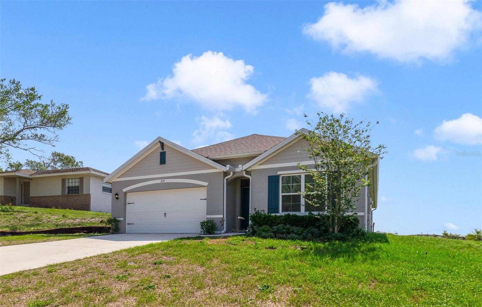 Listing photo id 16 for 2135 Old Mill Drive