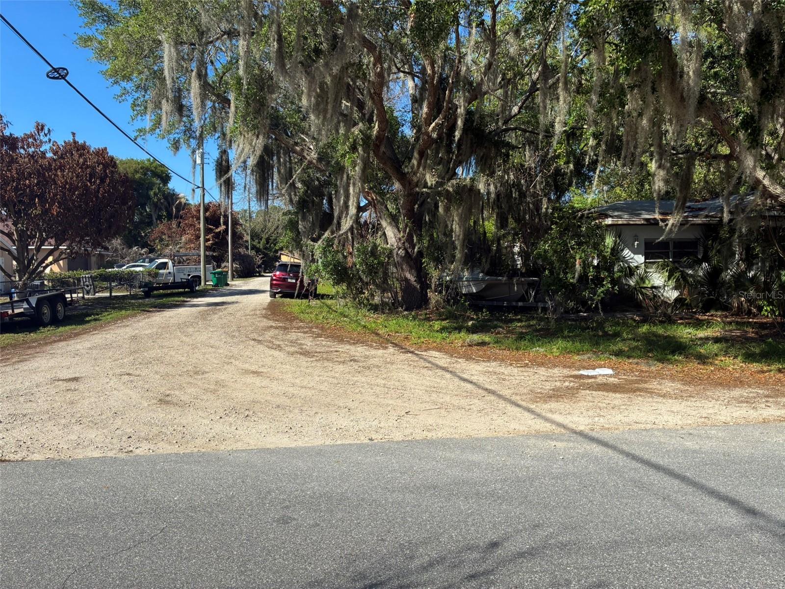 Image 3 of 4 For 790 Indianola Drive