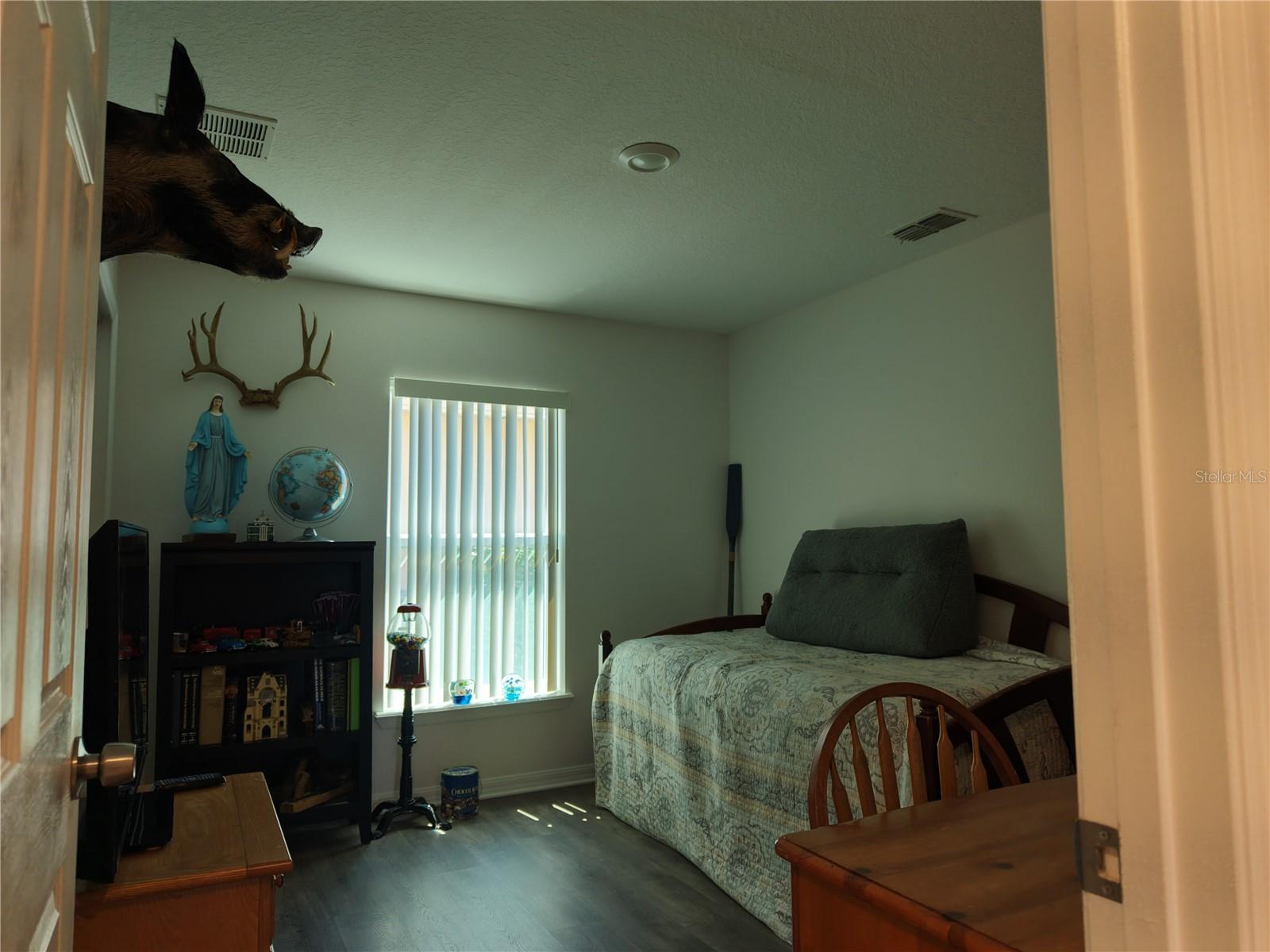 Image 16 of 28 For 15637 Carina Dr