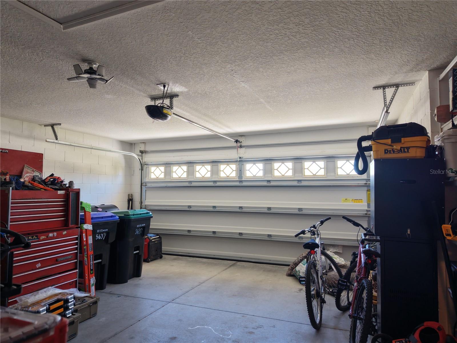 Image 20 of 28 For 15637 Carina Dr