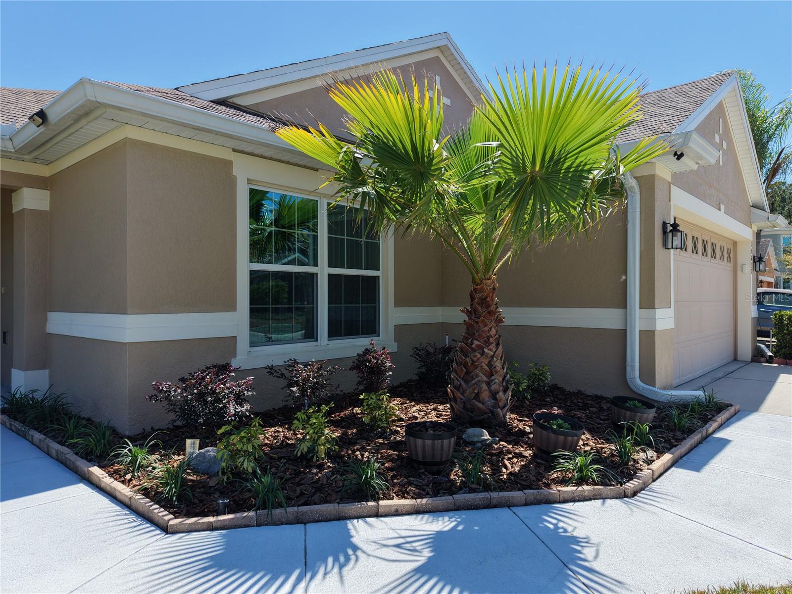 Image 4 of 28 For 15637 Carina Dr