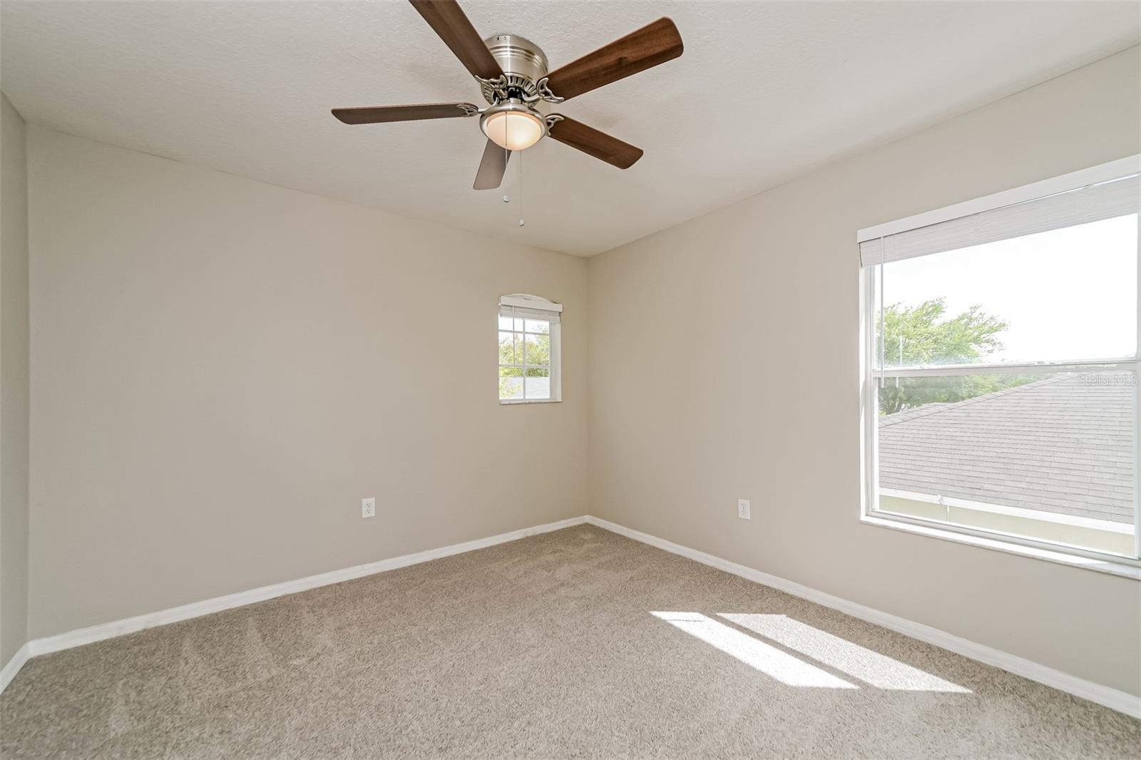 Image 12 of 22 For 948 Chanler Drive