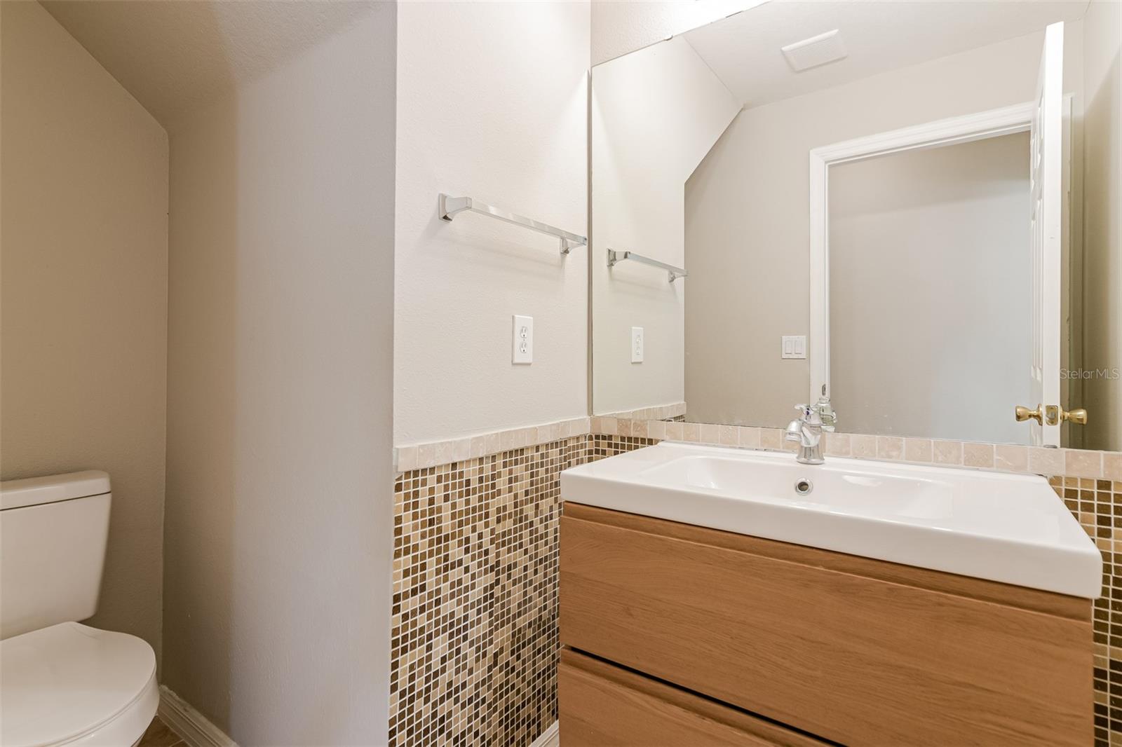 Image 15 of 22 For 948 Chanler Drive