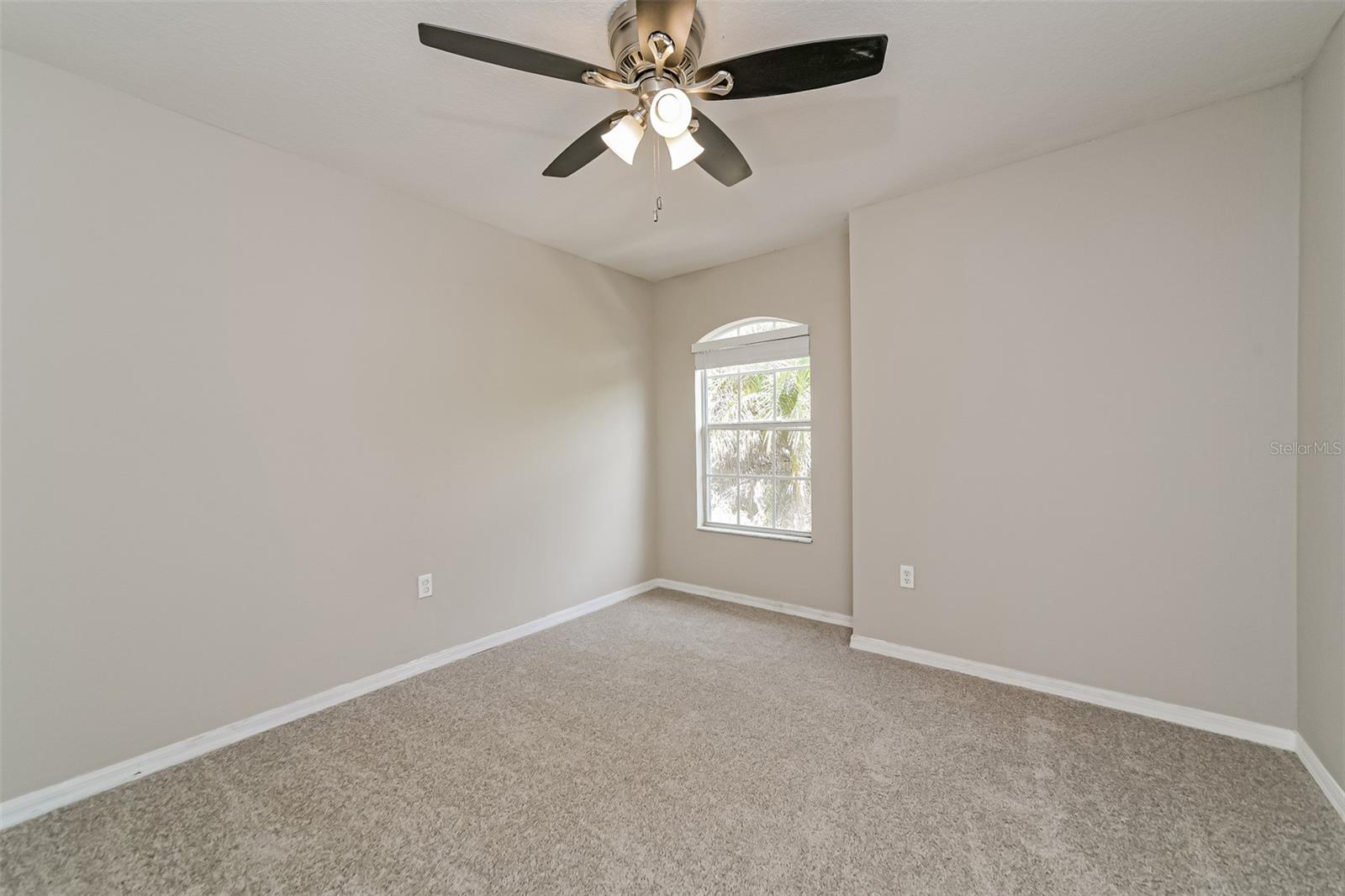 Image 18 of 22 For 948 Chanler Drive