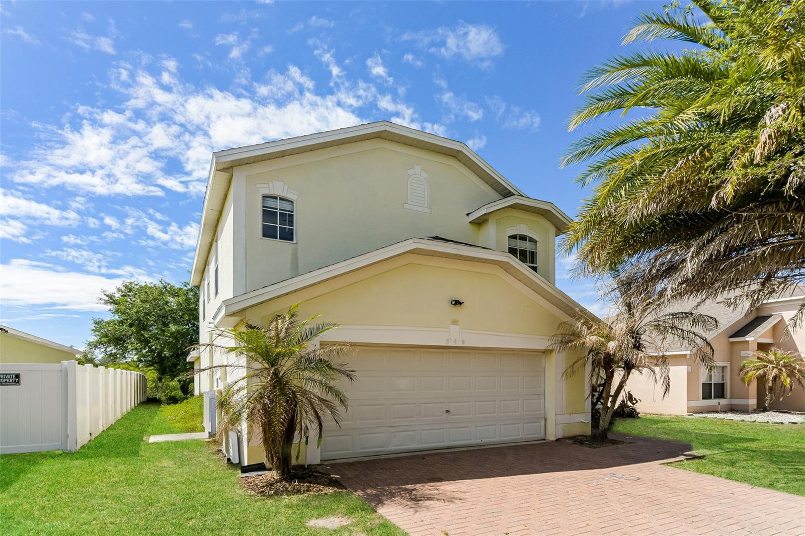 Image 2 of 22 For 948 Chanler Drive