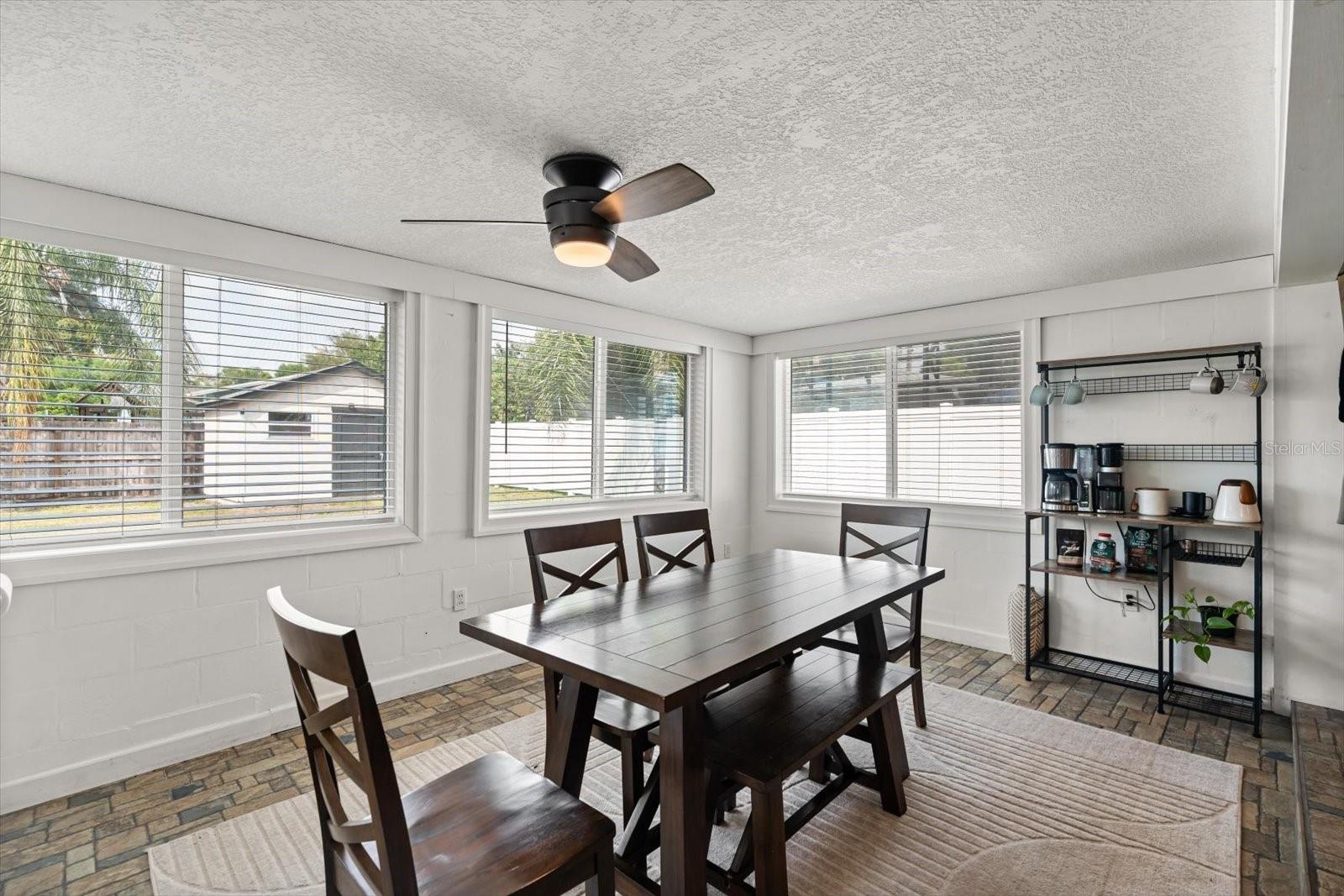 Image 13 of 31 For 2211 Oregon Street