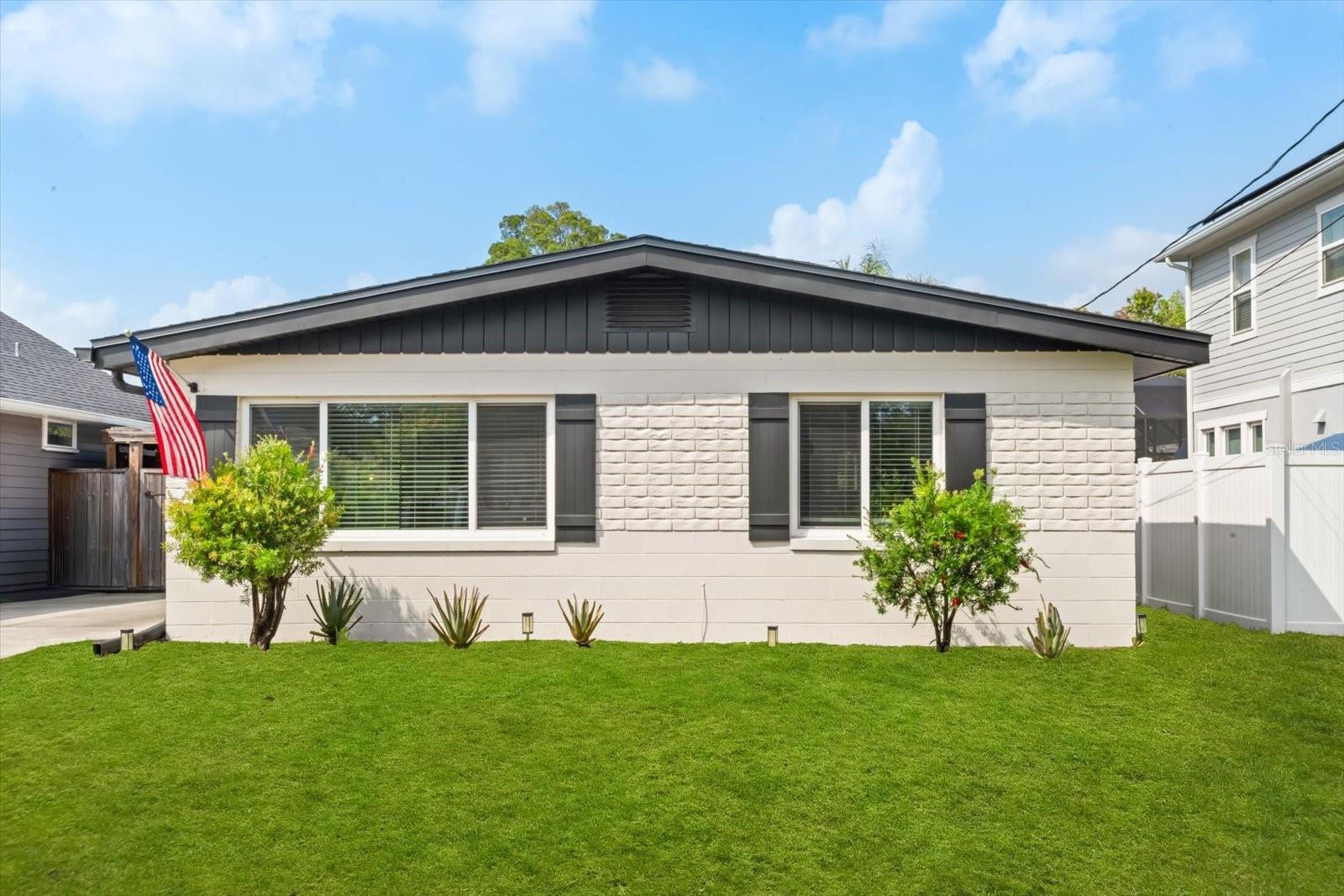 Image 2 of 31 For 2211 Oregon Street