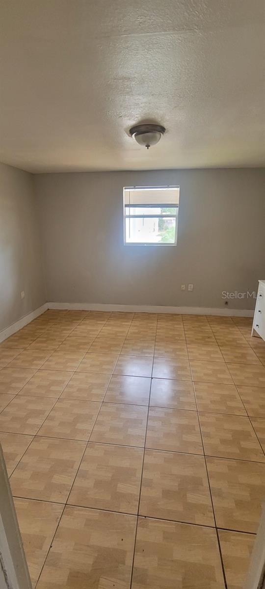 Image 2 of 7 For 4204 Manhattan Avenue