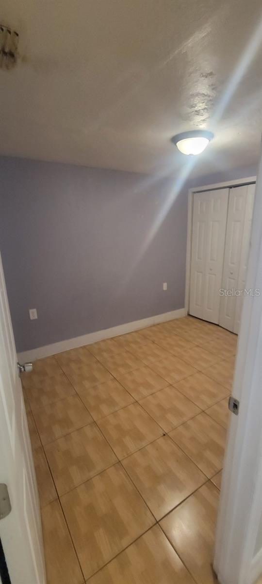 Image 3 of 7 For 4204 Manhattan Avenue