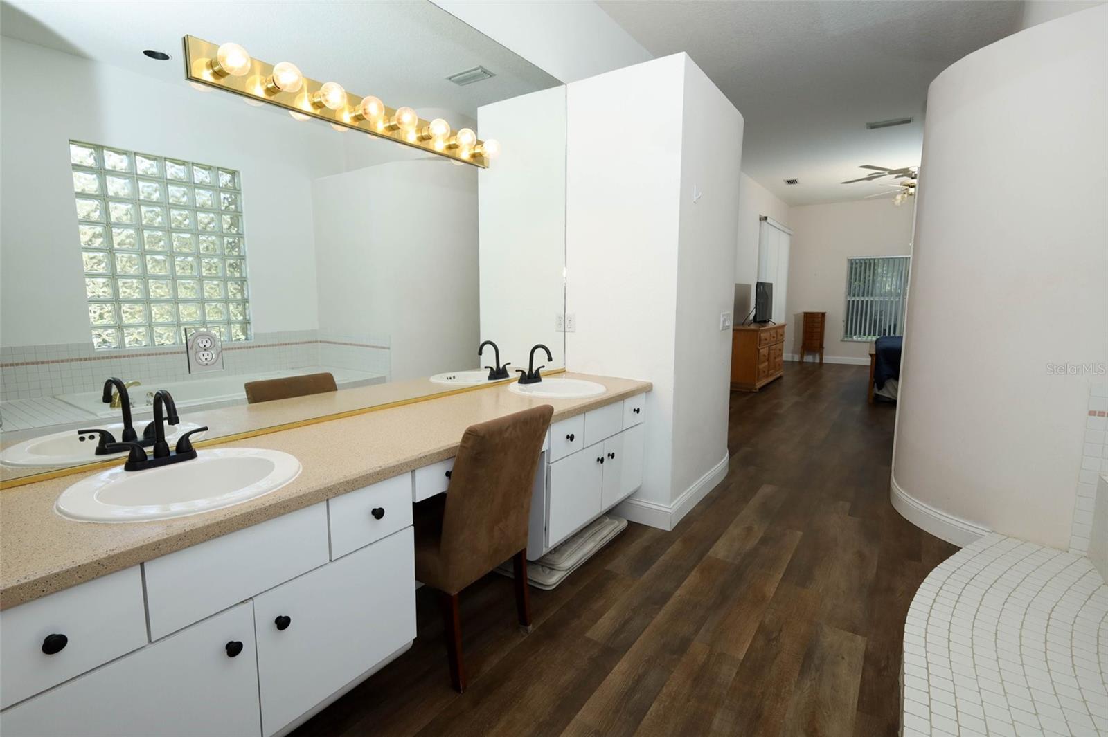 Image 19 of 60 For 206 Winding Oaks Lane