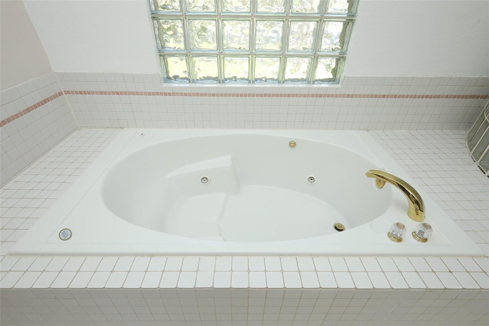 Image 23 of 60 For 206 Winding Oaks Lane