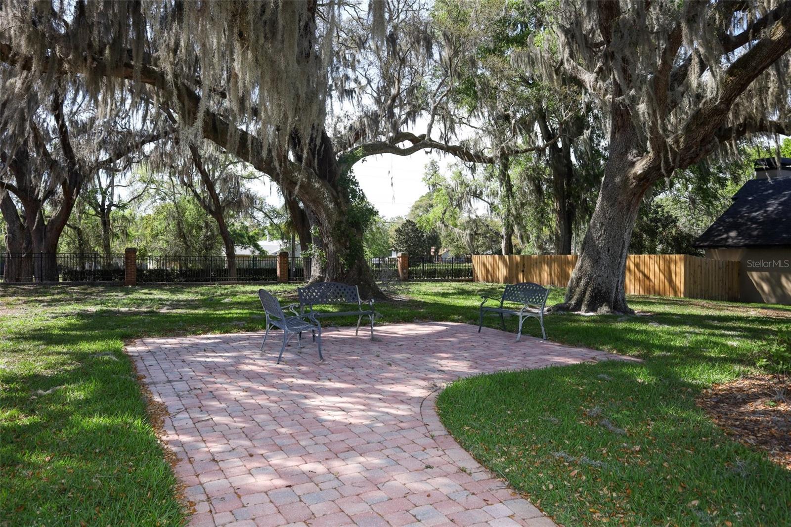 Image 49 of 60 For 206 Winding Oaks Lane