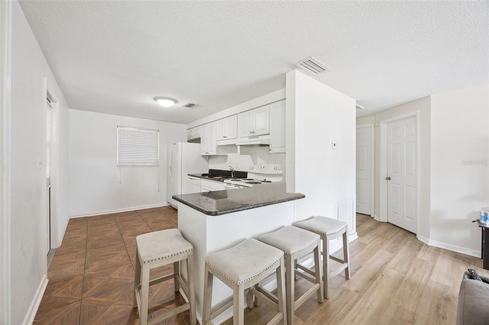 Image 12 of 20 For 800 Westmoreland Drive