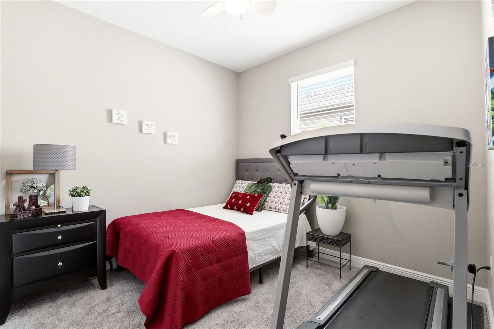 Image 18 of 32 For 5256 Meadow Song Drive