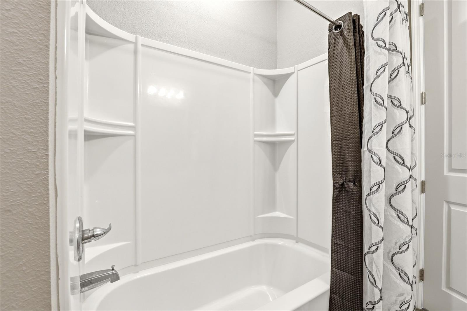 Image 20 of 32 For 5256 Meadow Song Drive