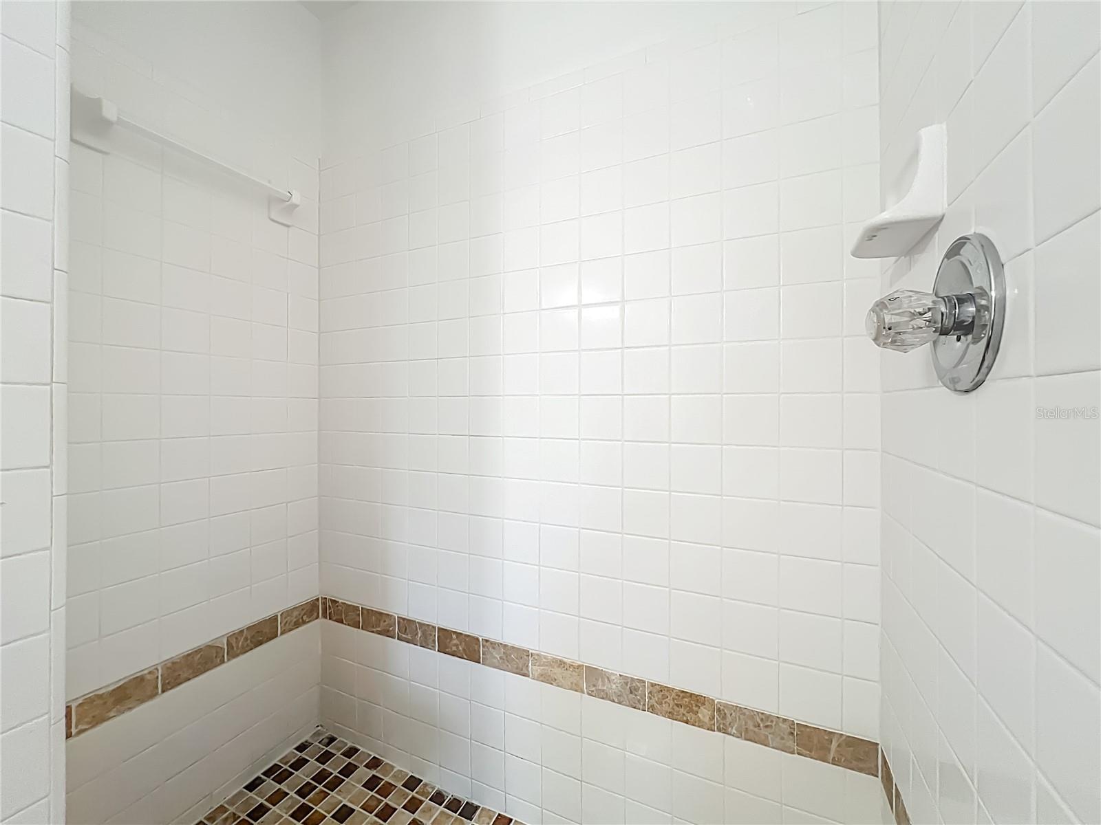 Image 24 of 41 For 2025 Eastbourne Way 5