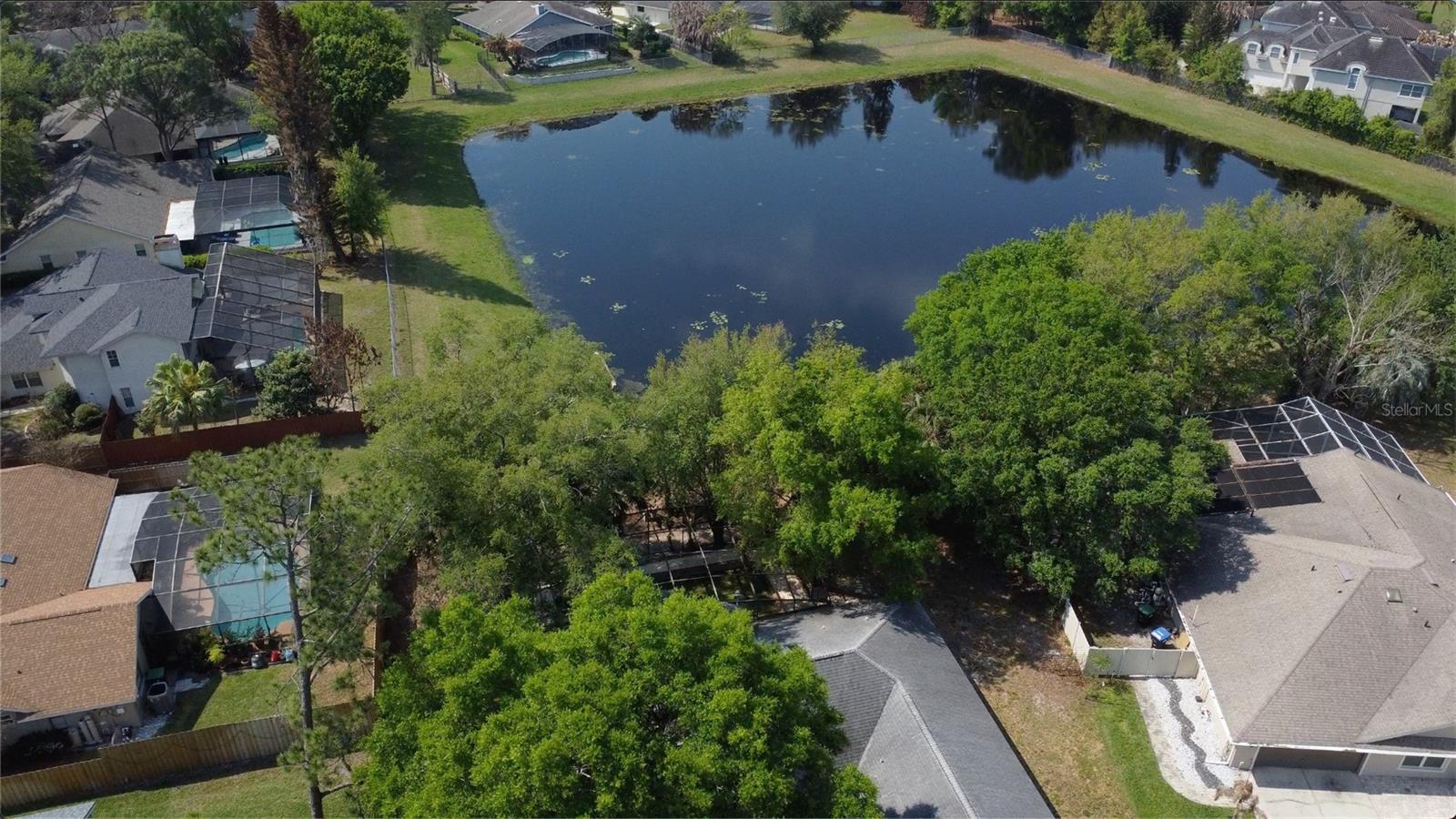 Image 3 of 26 For 7741 Pointview Circle
