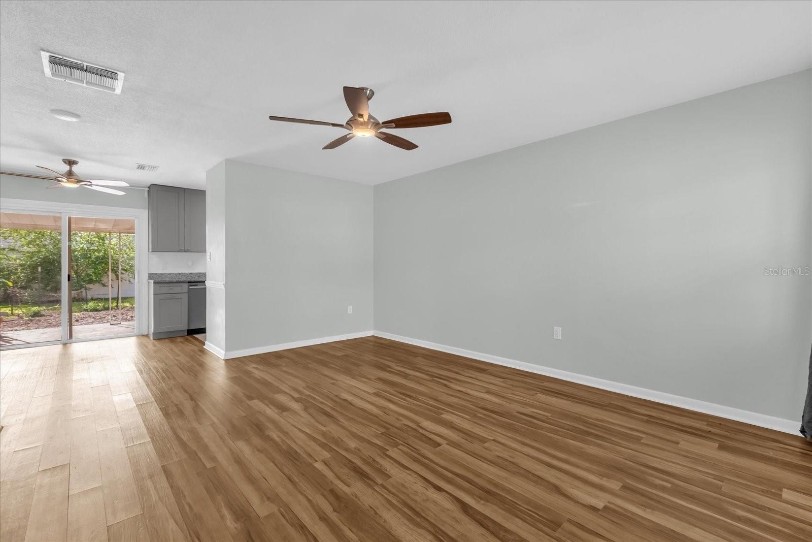 Image 10 of 29 For 1412 Oxalis Avenue