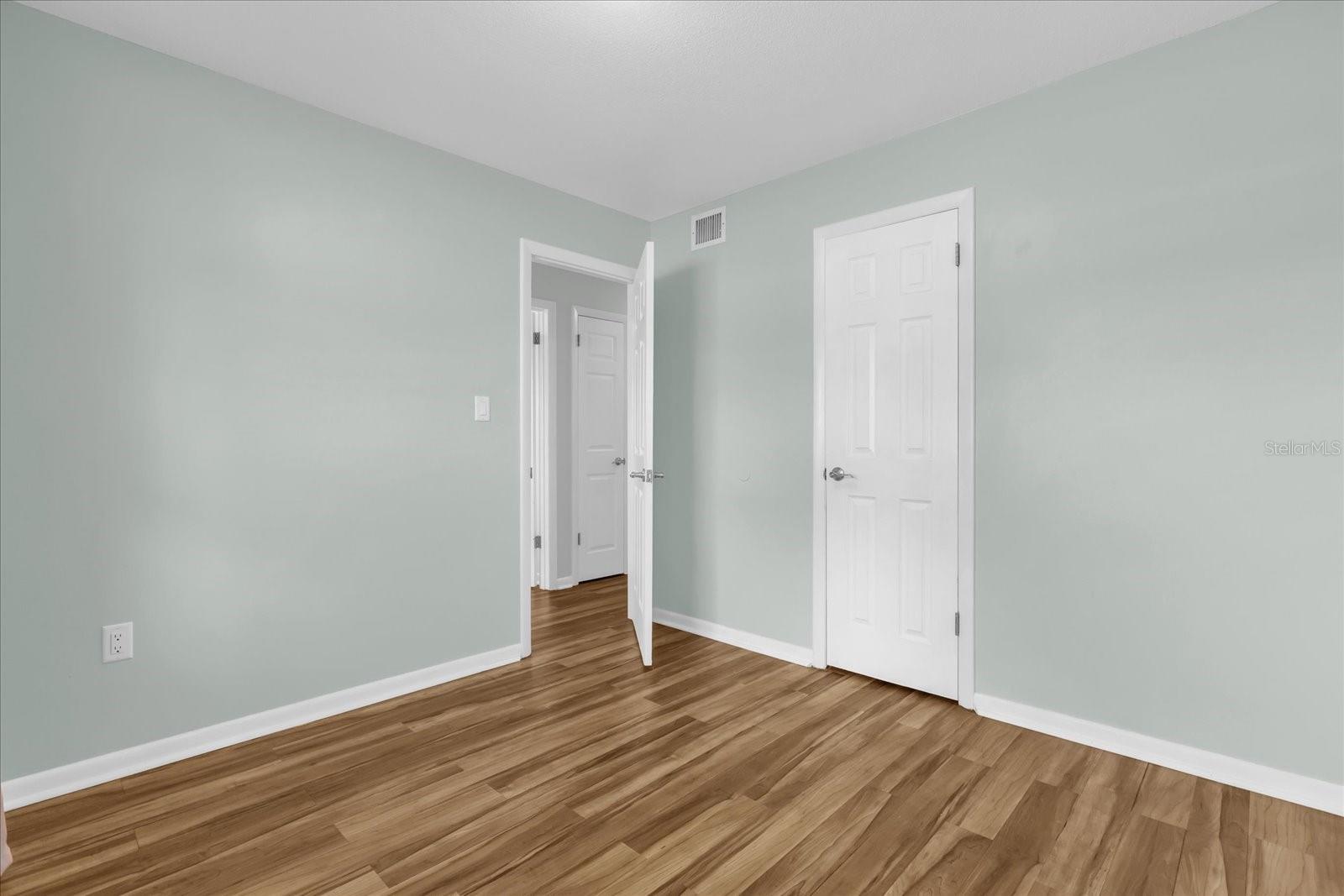 Image 17 of 29 For 1412 Oxalis Avenue