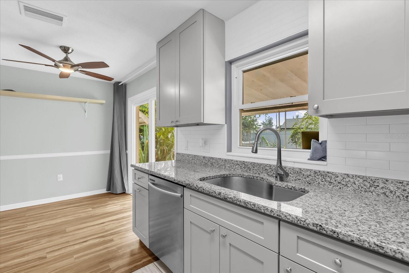 Image 7 of 29 For 1412 Oxalis Avenue