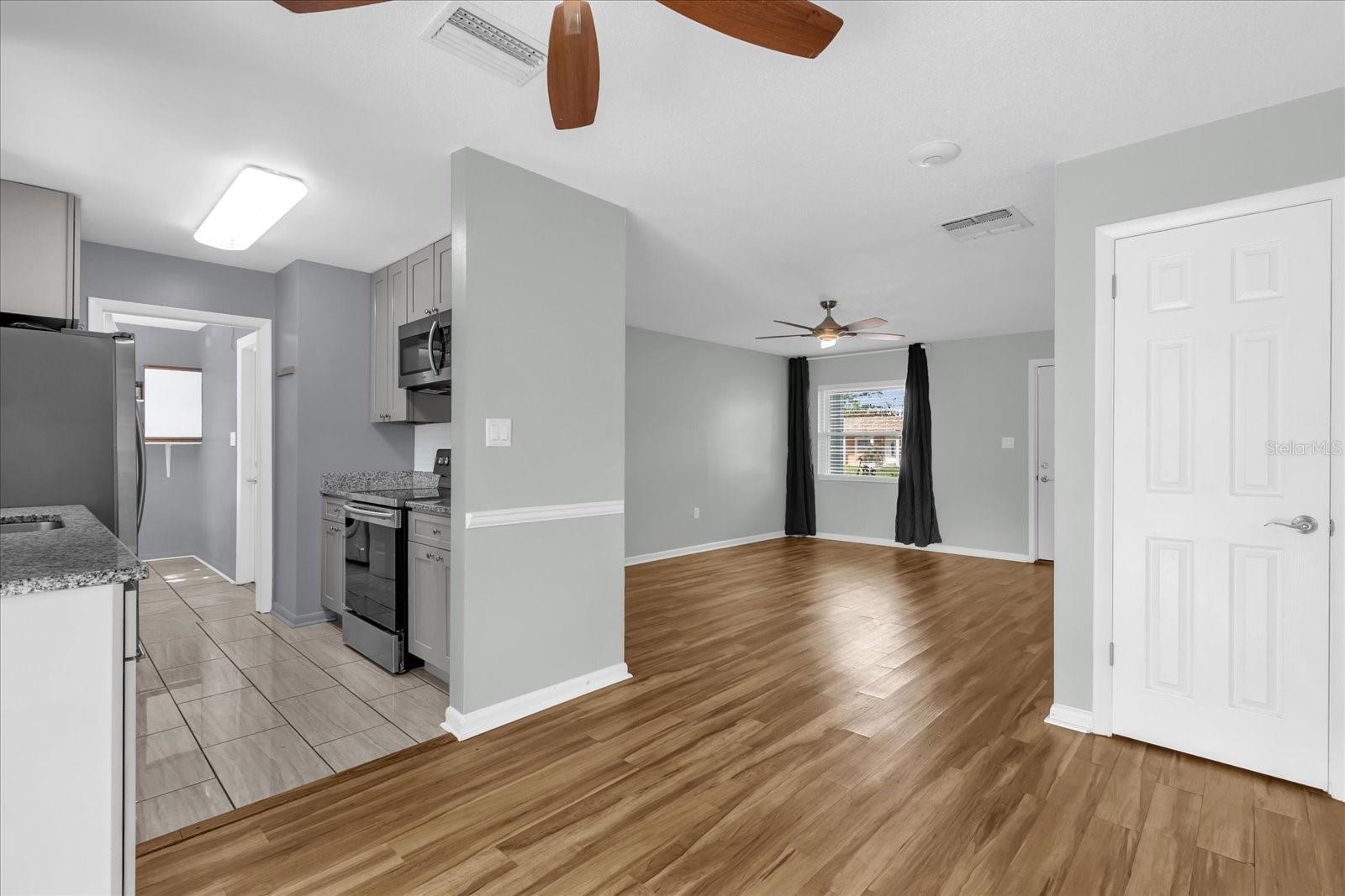 Image 8 of 29 For 1412 Oxalis Avenue