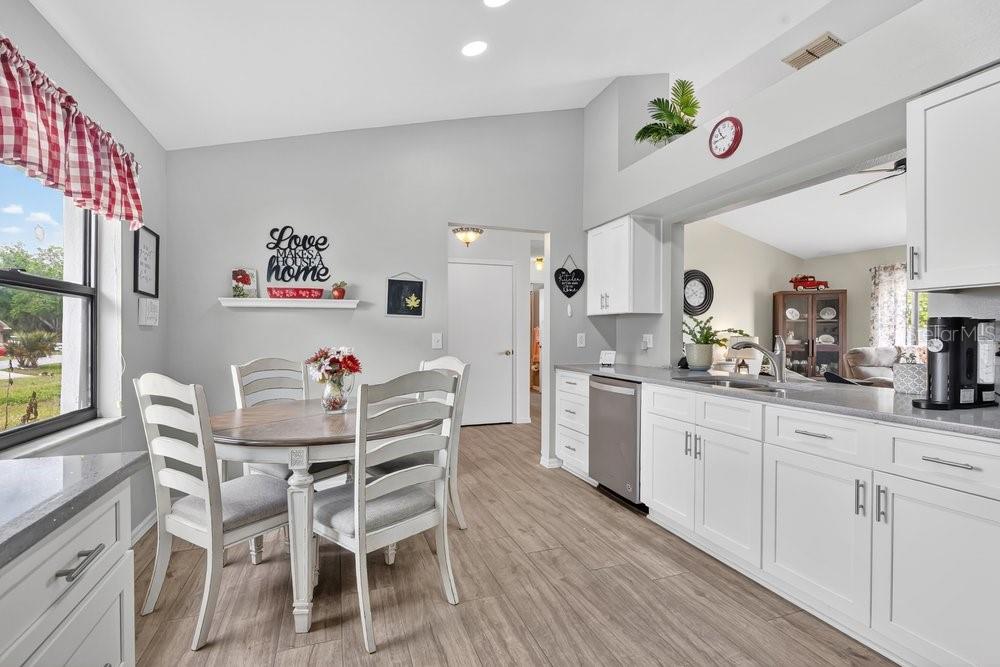 Image 10 of 33 For 144 Hilltop Street