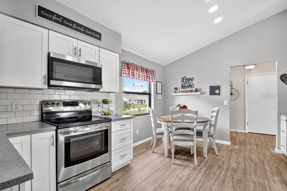 Image 11 of 33 For 144 Hilltop Street