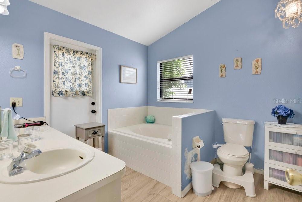 Image 14 of 33 For 144 Hilltop Street