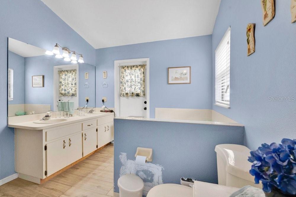 Image 15 of 33 For 144 Hilltop Street