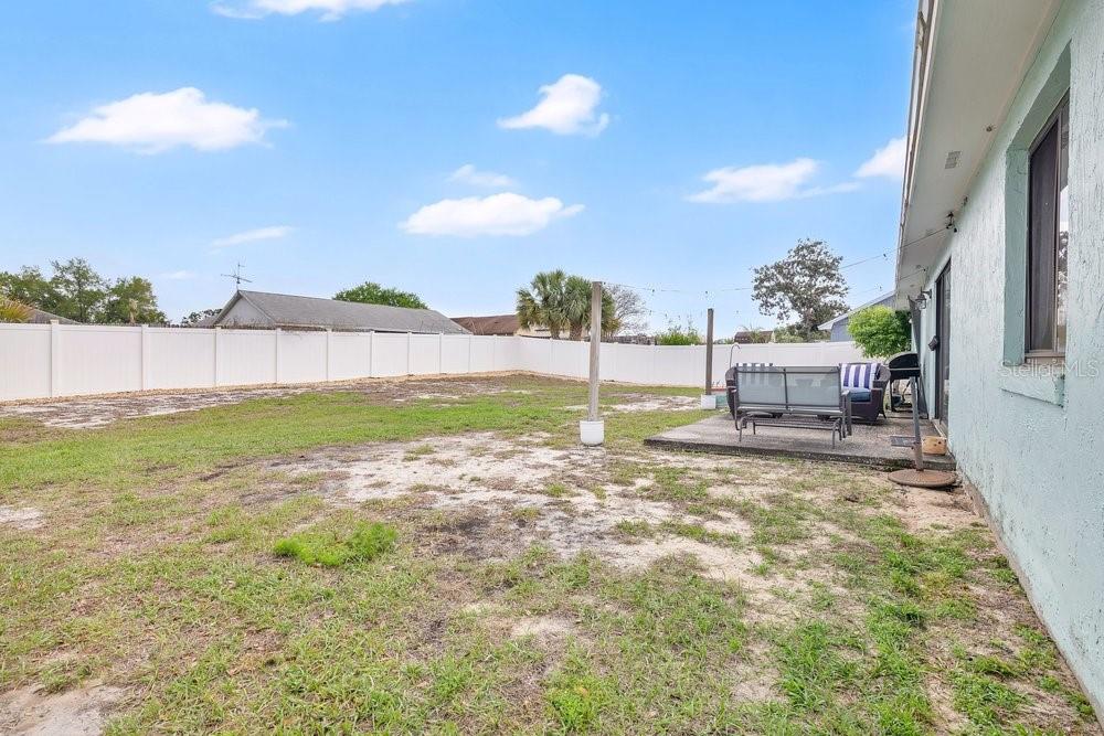 Image 18 of 33 For 144 Hilltop Street